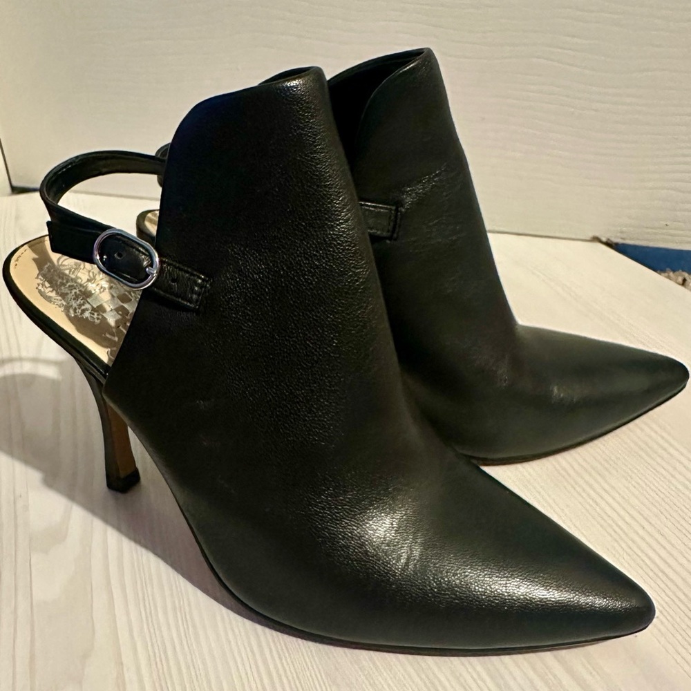 **NEW**Vince Camuto Black Heeled Boots